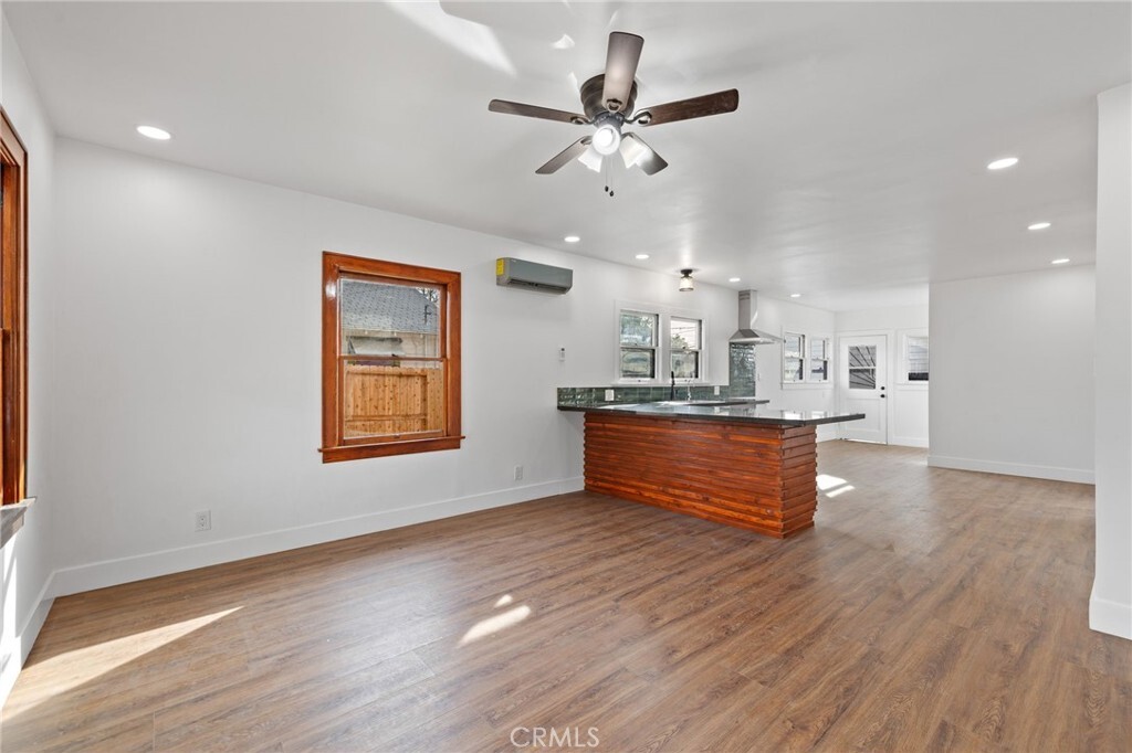 Property Photo:  113 Belle Avenue  CA 93308 