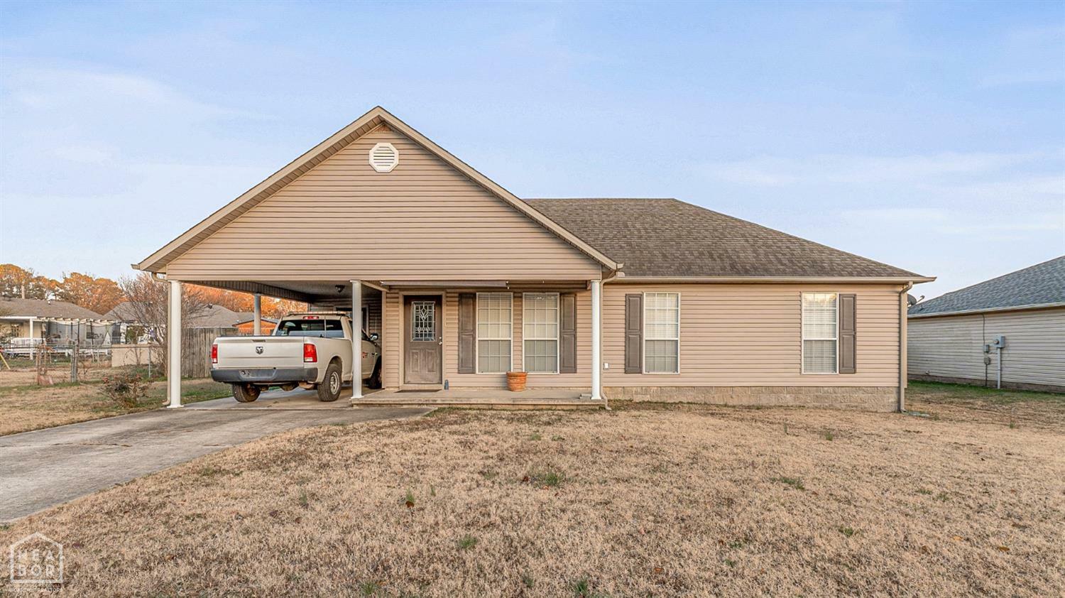 Property Photo:  501 Marion Street  AR 72450 