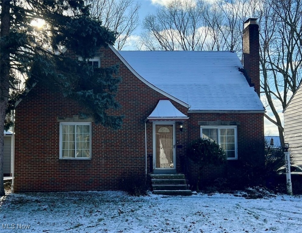 Property Photo:  1042 Allston Road  OH 44121 