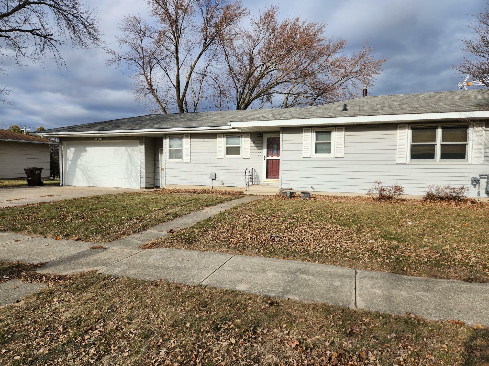 Property Photo:  511 E Richway Drive  MN 56007 