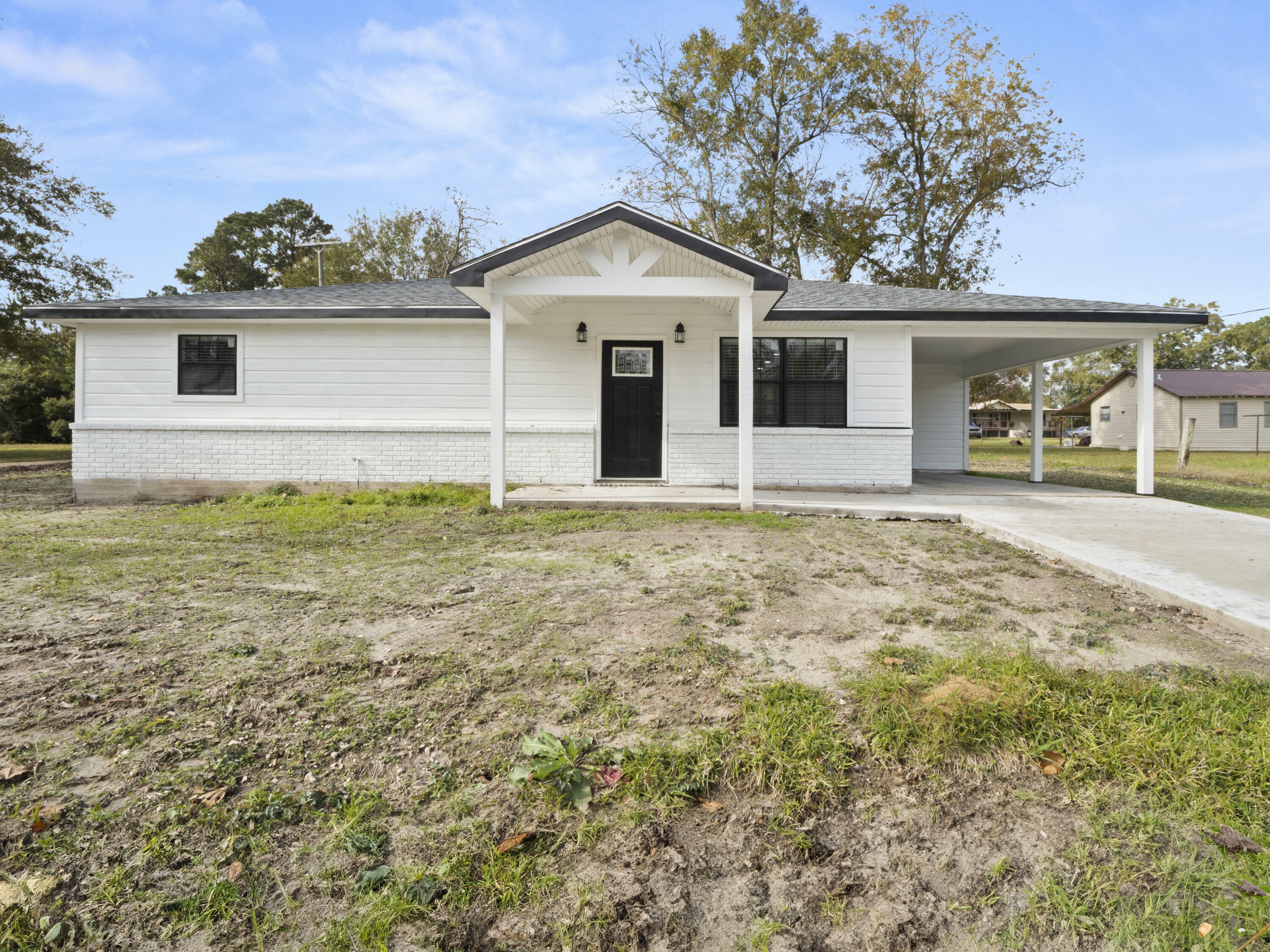 Property Photo:  508 Emerson St  LA 70634 