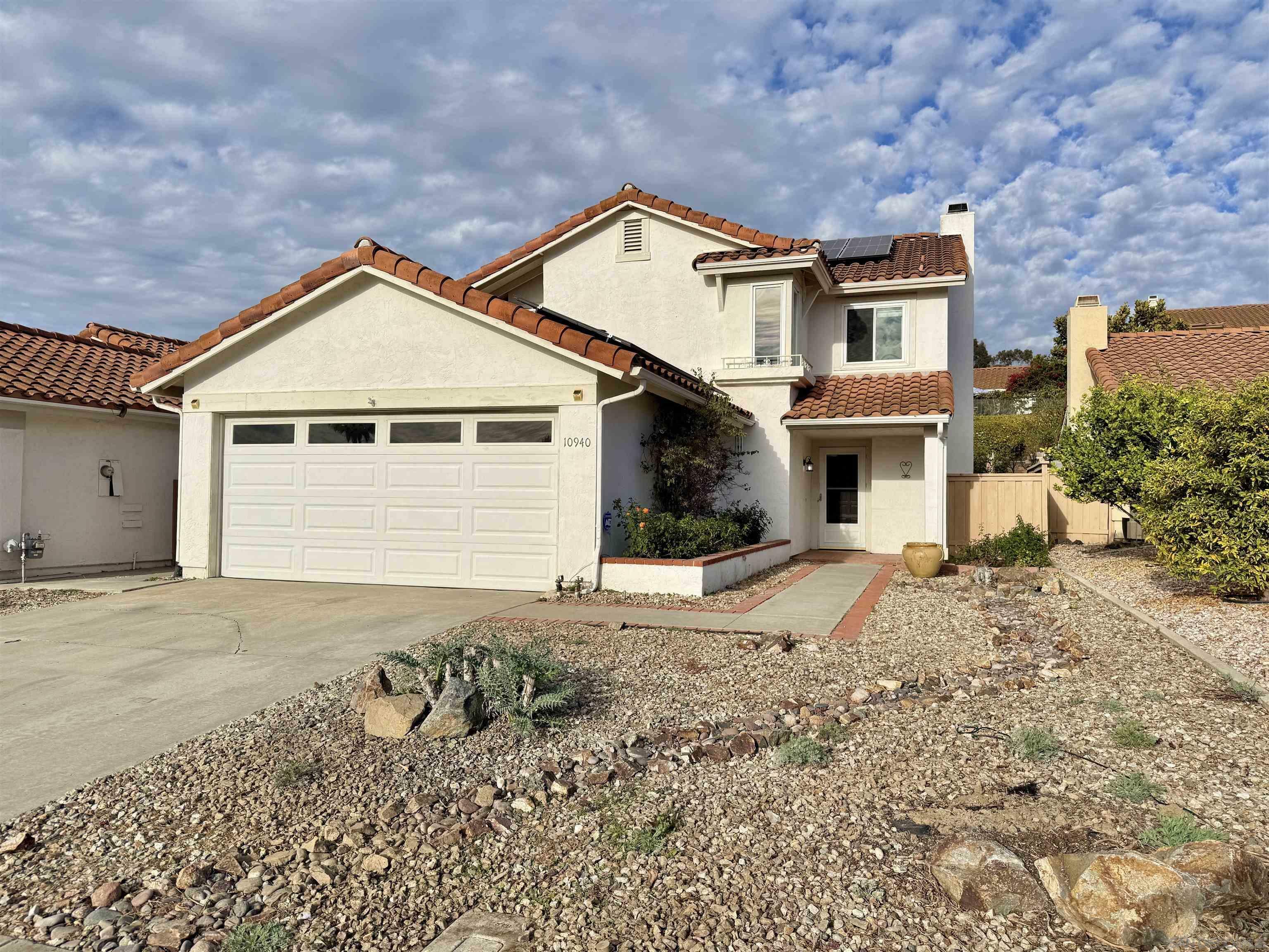 Property Photo:  10940 Shy Bird Ln  CA 92128 