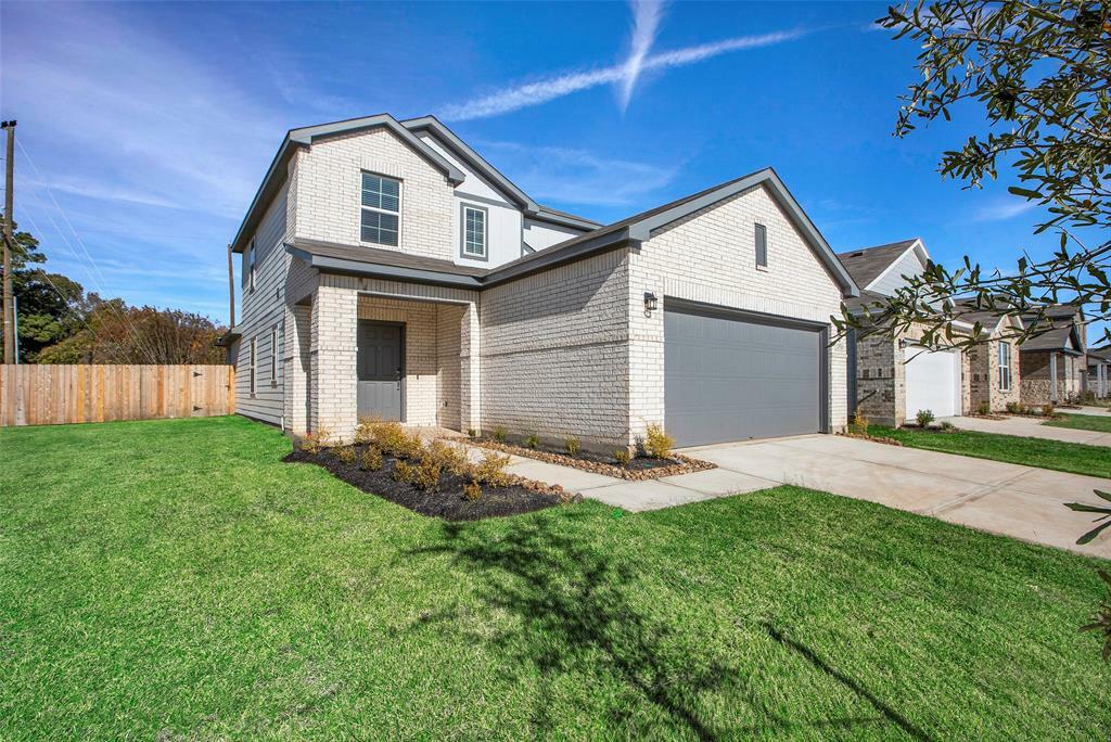 Property Photo:  11916 Whirlaway Drive  TX 77318 