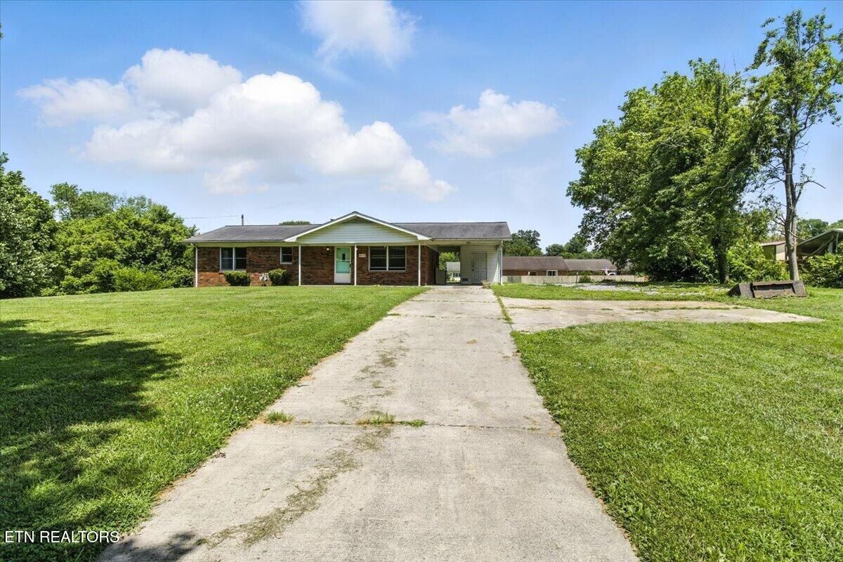 Property Photo: 505 S South 38th St St KY 40965