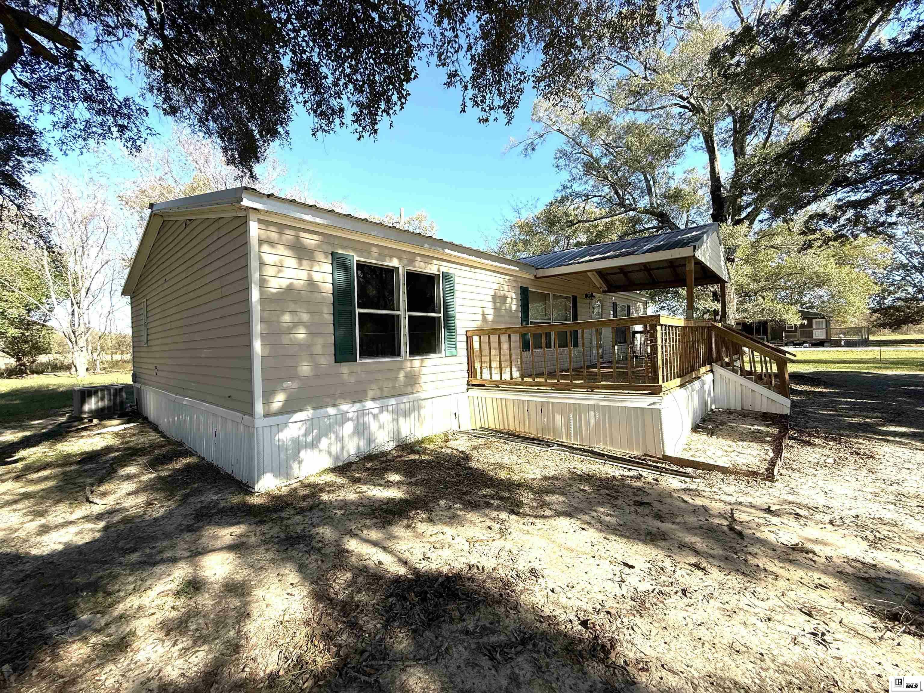 Property Photo:  359 Jim Albert Road  LA 71295 