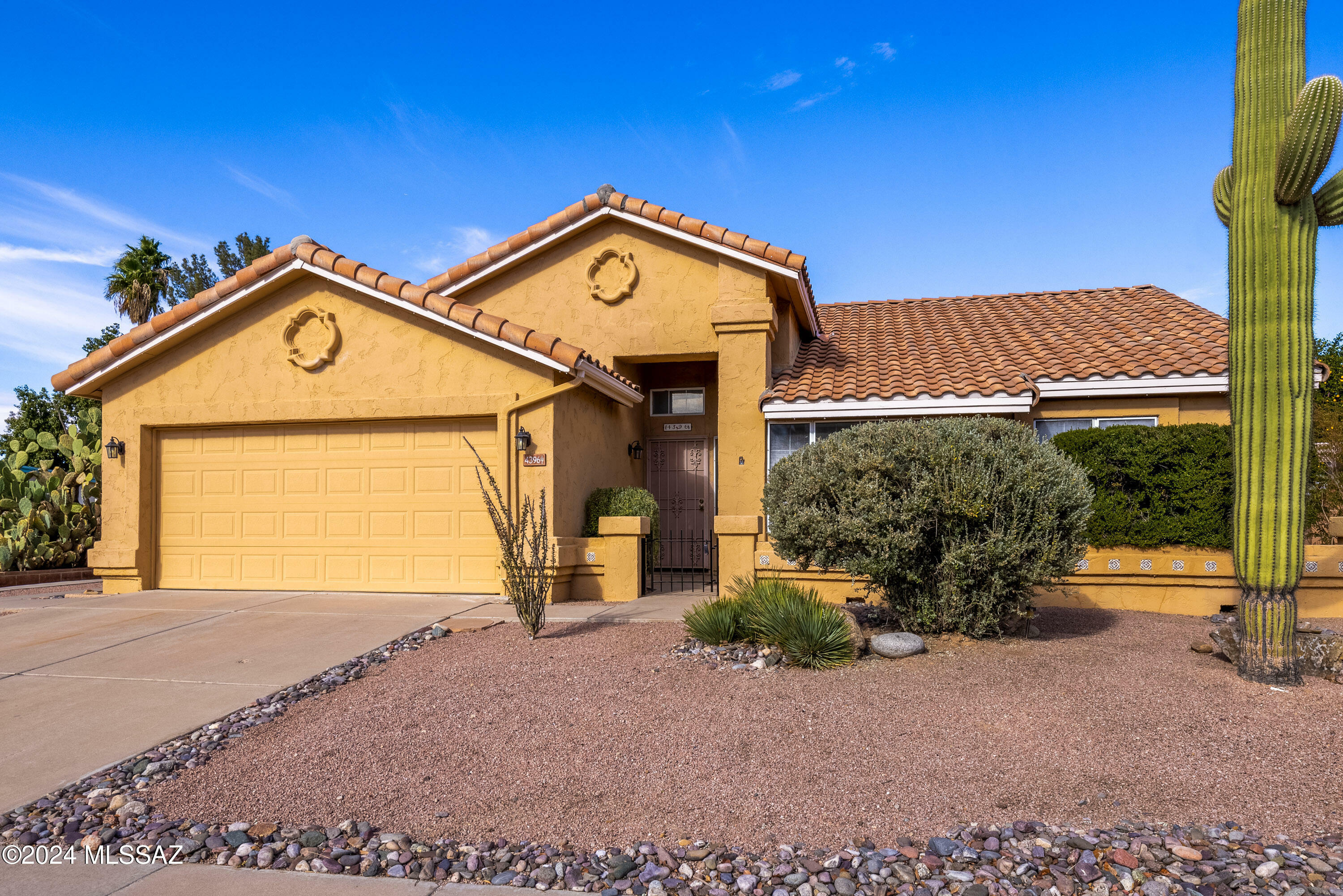 Property Photo:  4396 W Plantation Street  AZ 85741 