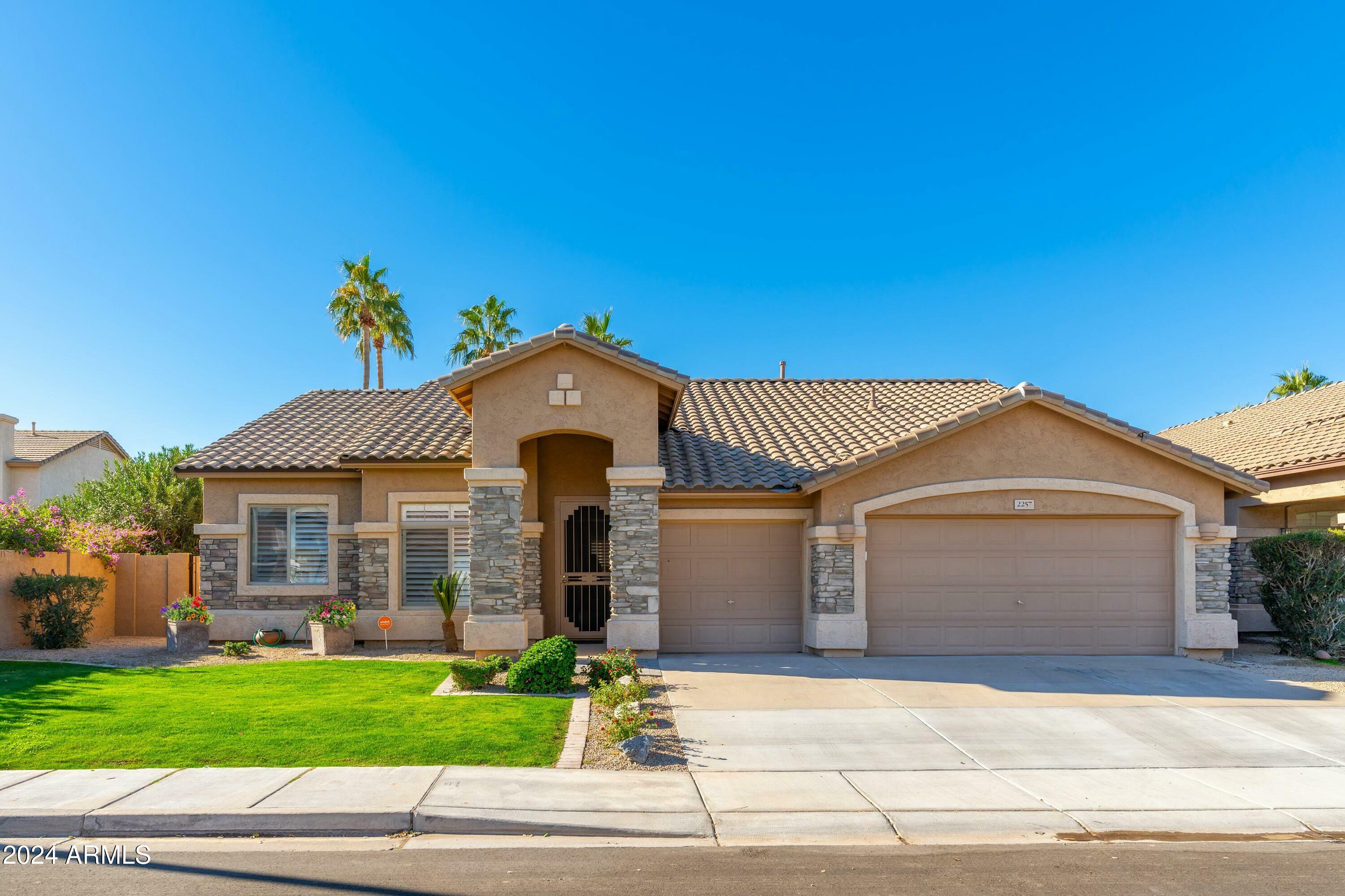 Property Photo:  2257 W Periwinkle Way  AZ 85248 