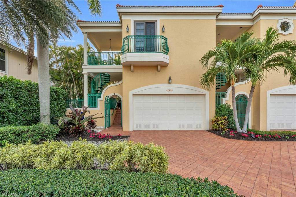 Property Photo: 1180 Clam Ct 1 FL 34102