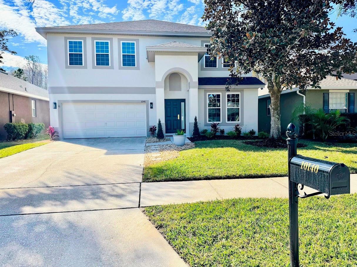 Property Photo:  10140 Cypress Vine Drive  FL 32827 