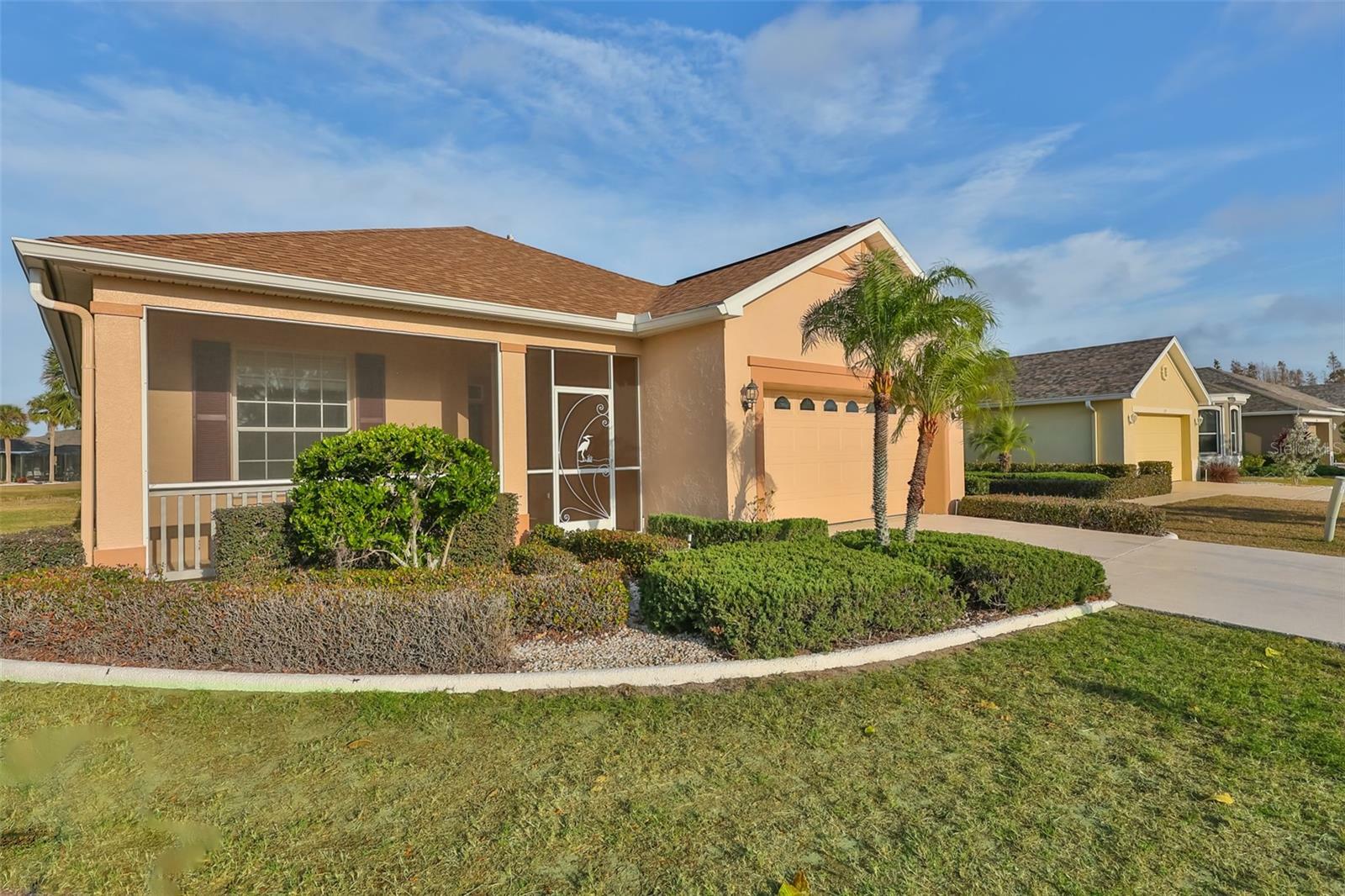 Property Photo:  1141 Emerald Dunes Drive  FL 33573 