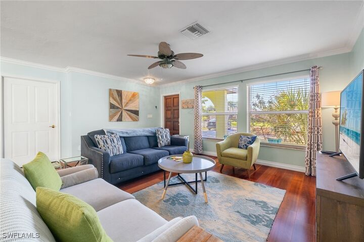 Property Photo: 573 108th Avenue N FL 34108