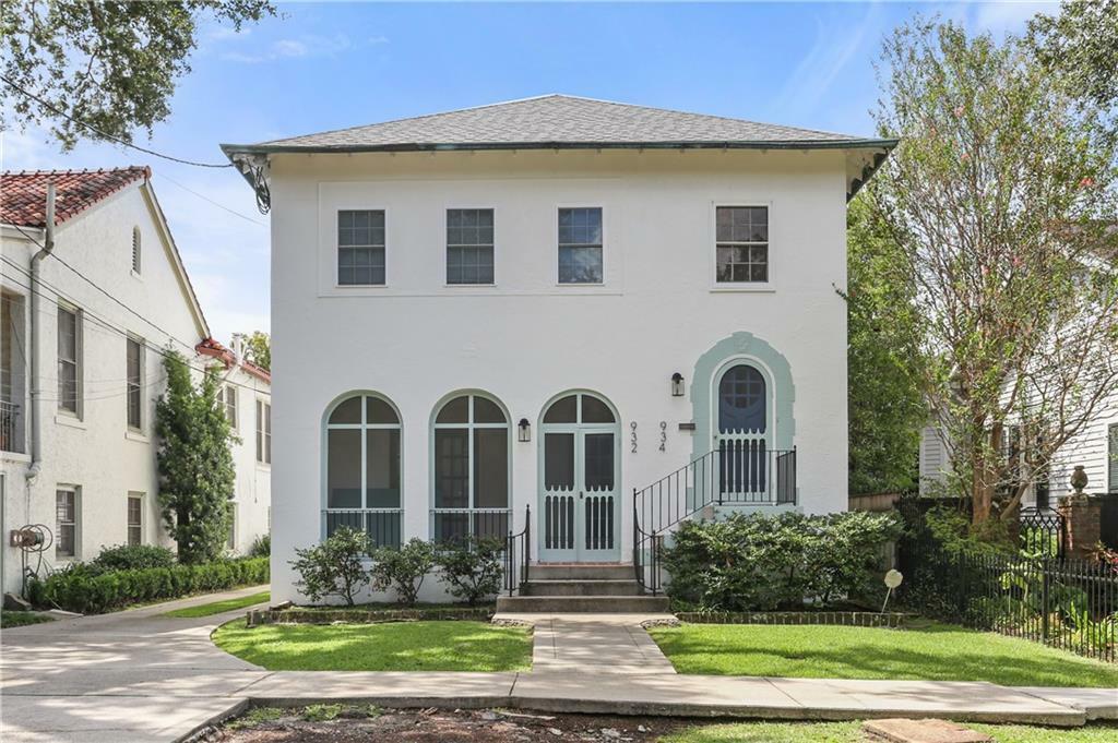 Property Photo:  934 Nashville Av Avenue  LA 70115 