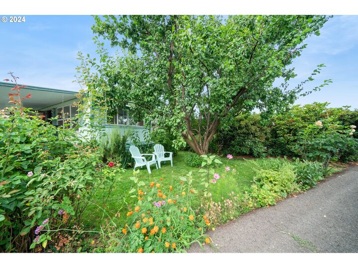 1625 Henderson Ave F5  Eugene OR 97403 photo