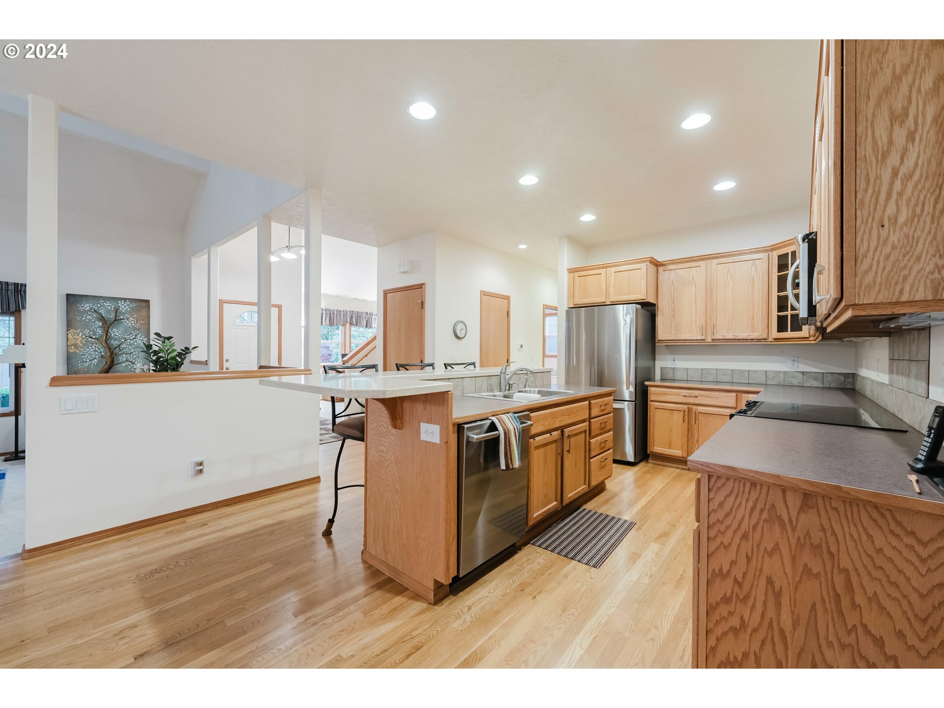 Property Photo: 219 NW Territorial Rd OR 97013