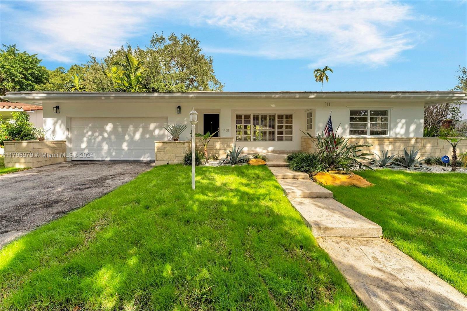 Property Photo:  1431 Ancona Ave  FL 33146 