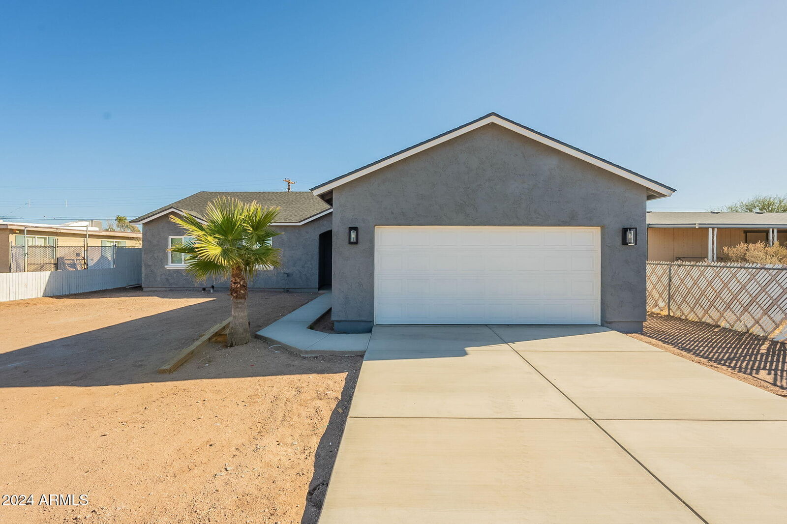 Property Photo:  993 S Lawson Drive  AZ 85120 