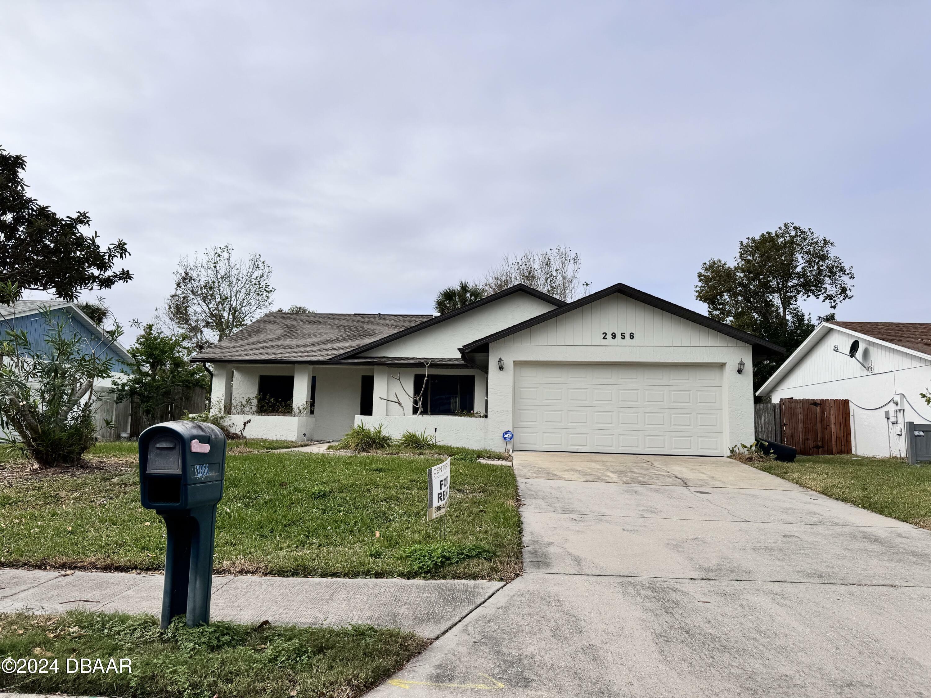 Property Photo:  2956 Foxcroft Lane  FL 32119 