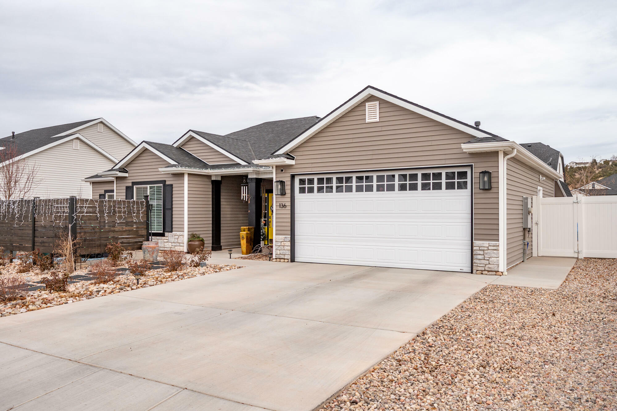 Property Photo:  136 N Hartford Dr  UT 84720 