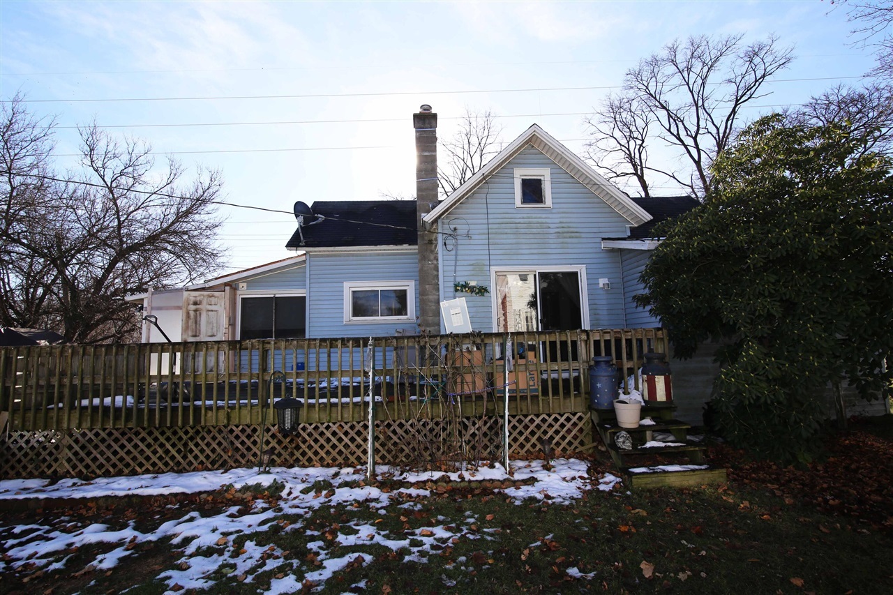 Property Photo:  406 Spring Street  MI 49093 