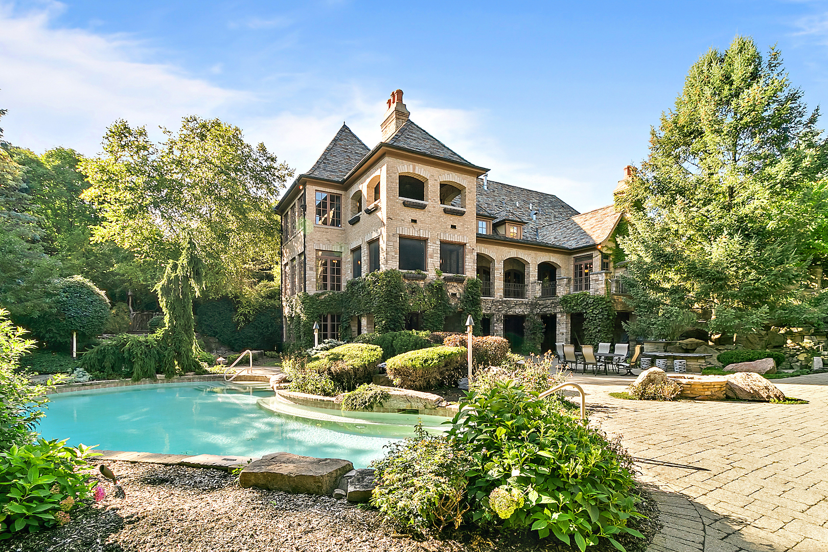 4N665 Ware Woods Drive  St. Charles IL 60175 photo