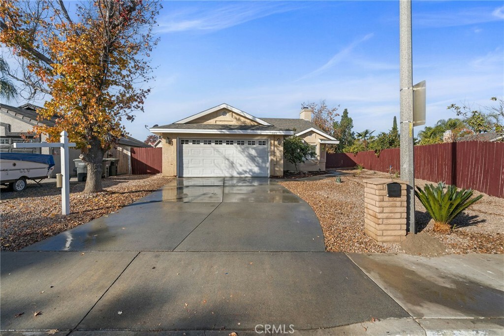 Property Photo:  571 Copenhagen Street  CA 92545 