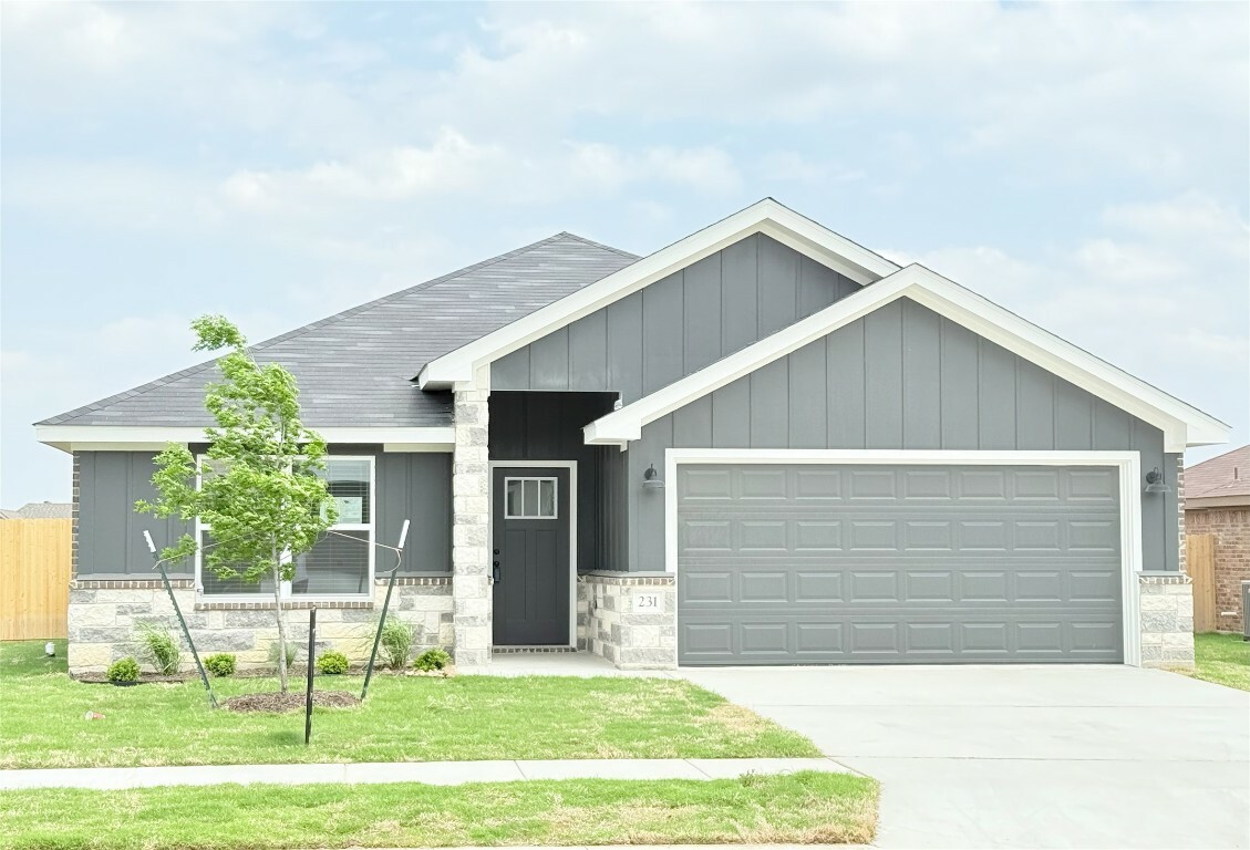 Property Photo: 231 Fawn Ridge Drive TX 76522