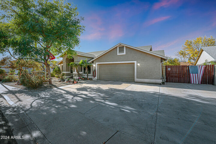 Property Photo:  6180 N 88th Lane  AZ 85305 