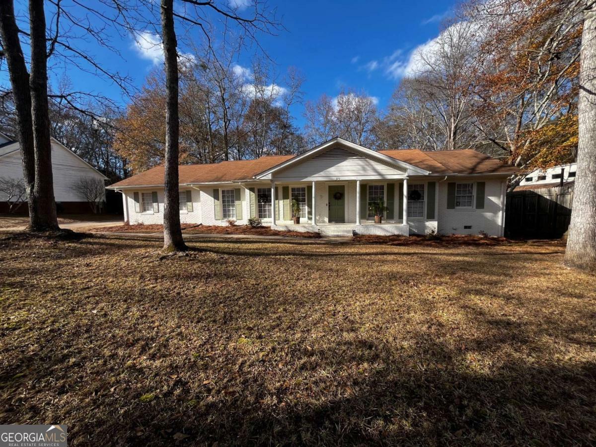 Property Photo:  375 Pinewood Circle  GA 30606 