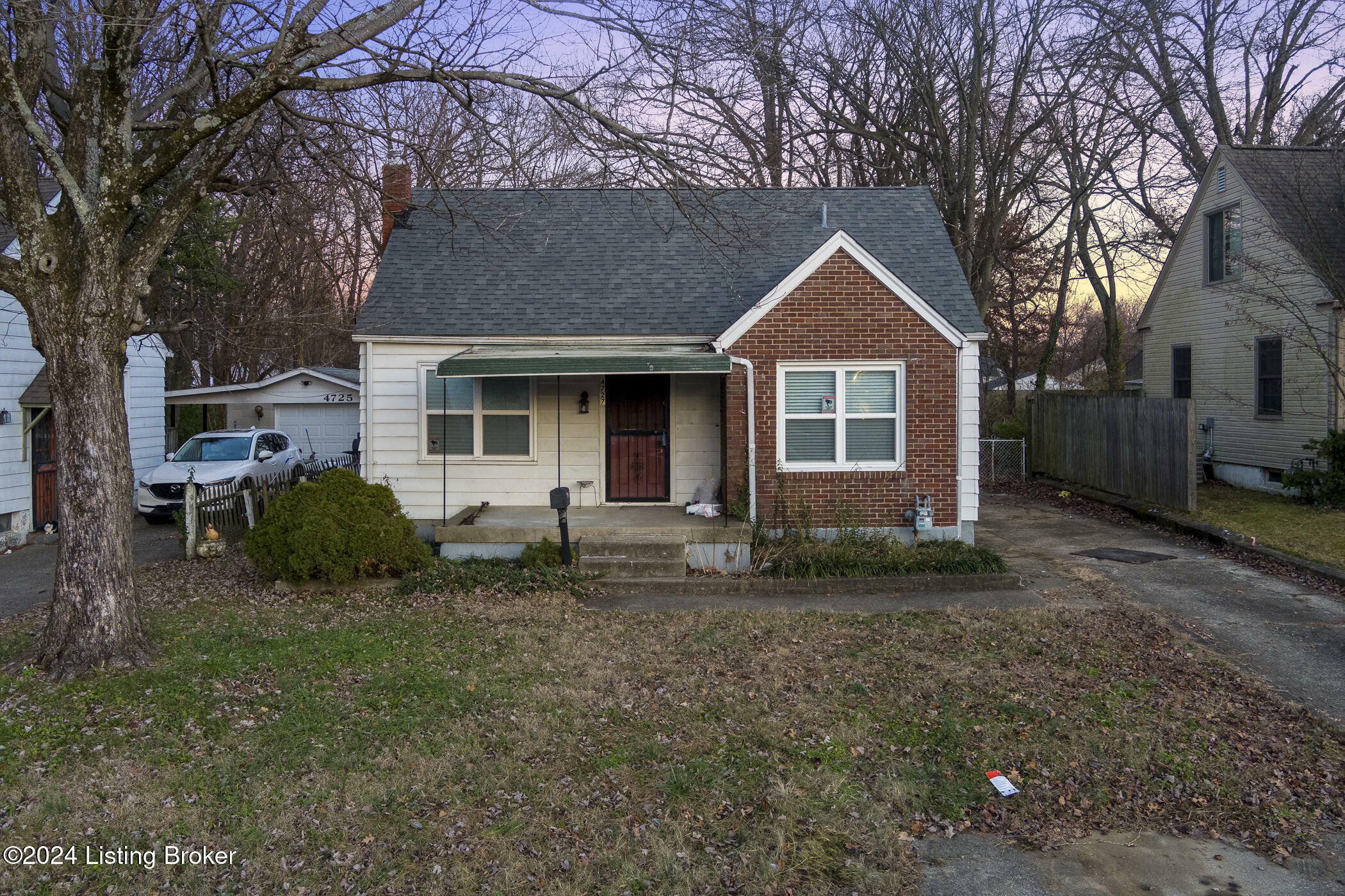 Property Photo:  4727 S Rutland Ave  KY 40215 