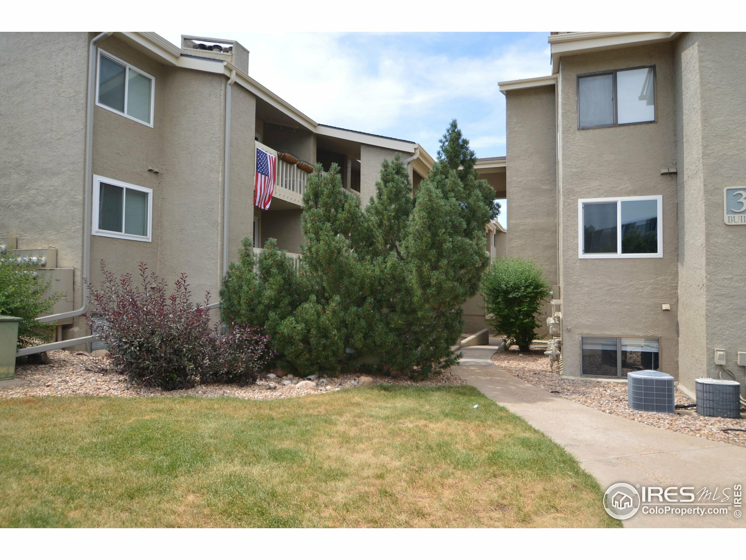 Property Photo:  20 S Boulder Cir  CO 80303 