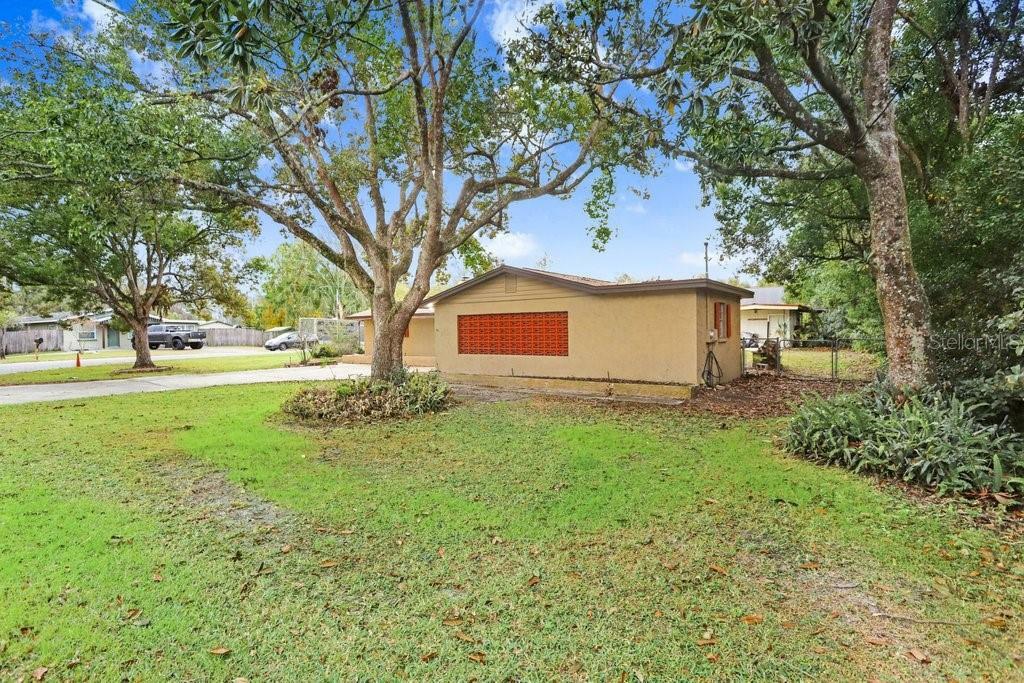 Property Photo:  3703 Perdew Drive  FL 34638 