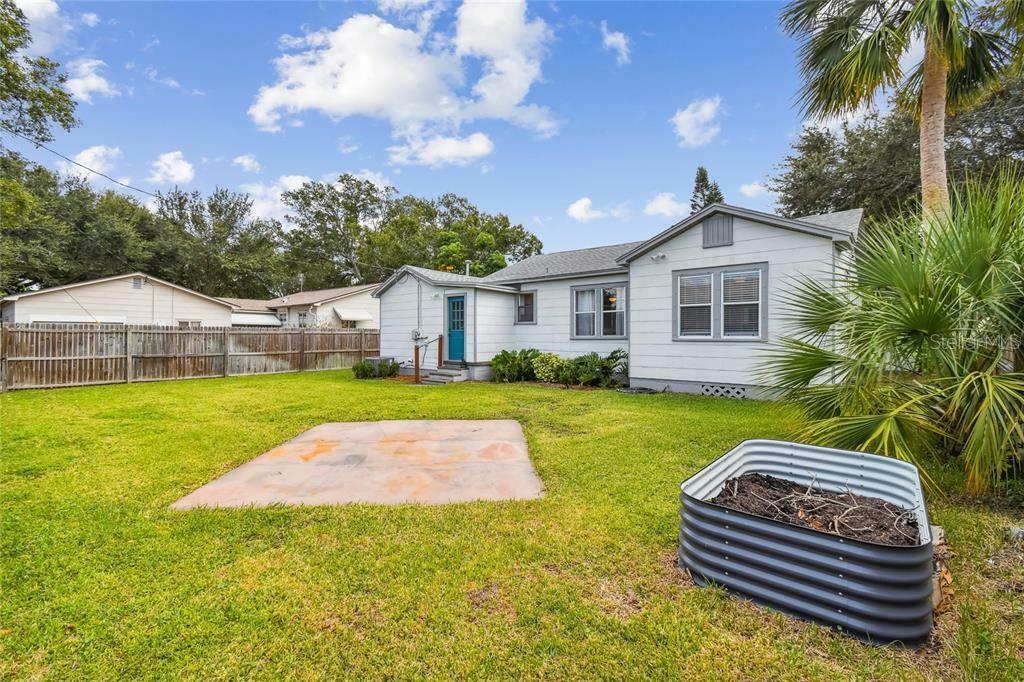 Property Photo:  1535 35th Avenue N  FL 33704 