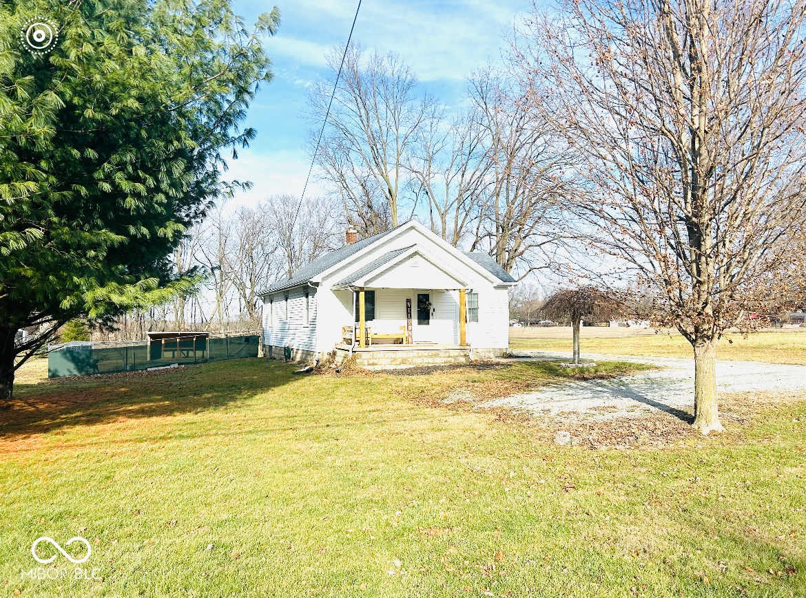 Property Photo:  1354 Lindberg Road  IN 46012 