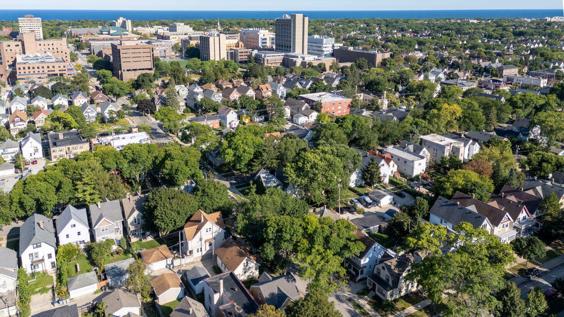 Property Photo:  1611 E Hartford Ave  WI 53211 