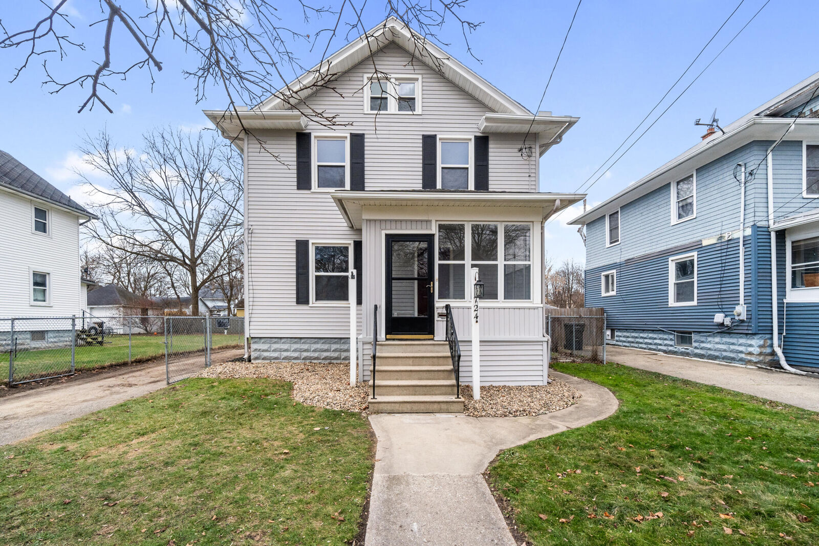 Property Photo: 724 Fourth Street MI 49203