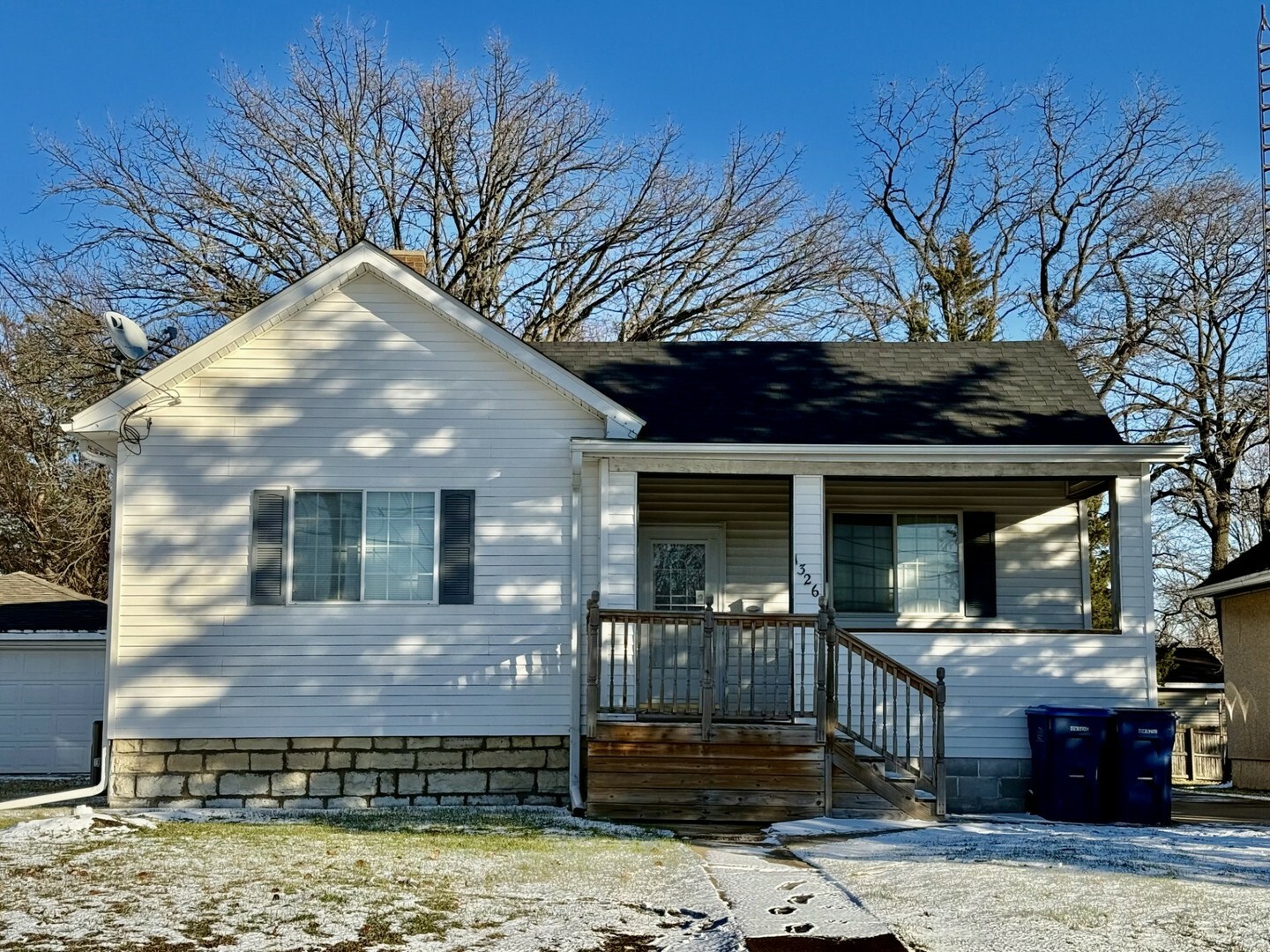 Property Photo: 1326 Crosat Street IL 61301