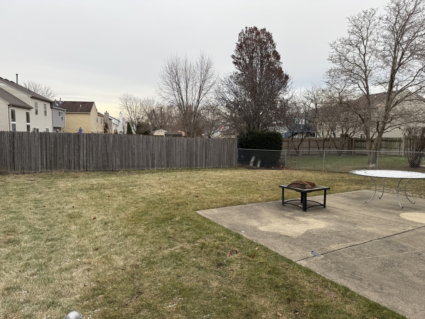 Property Photo:  599 N Emerson Lane  IL 60030 