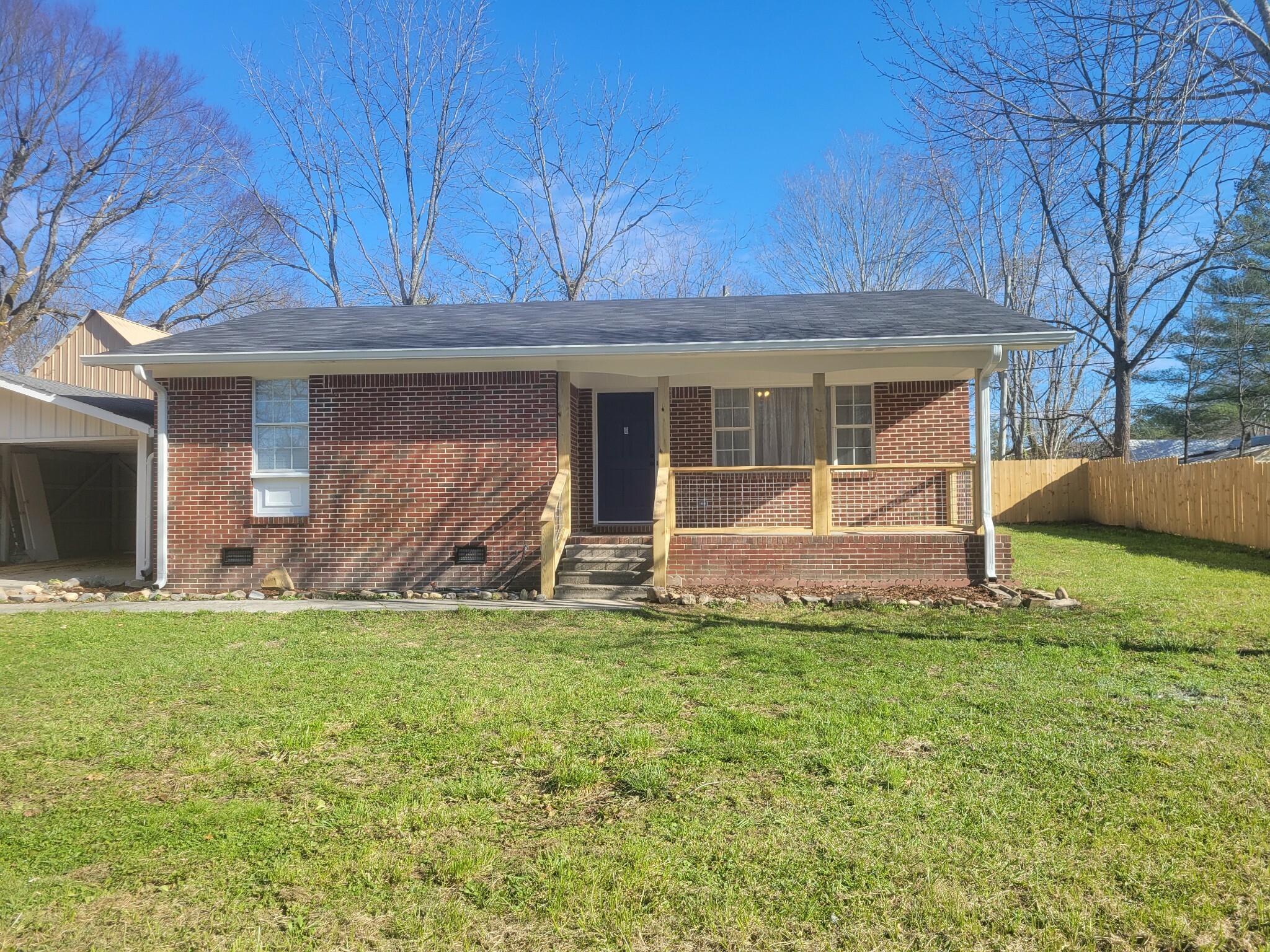 Property Photo: 46 14th St TN 37387