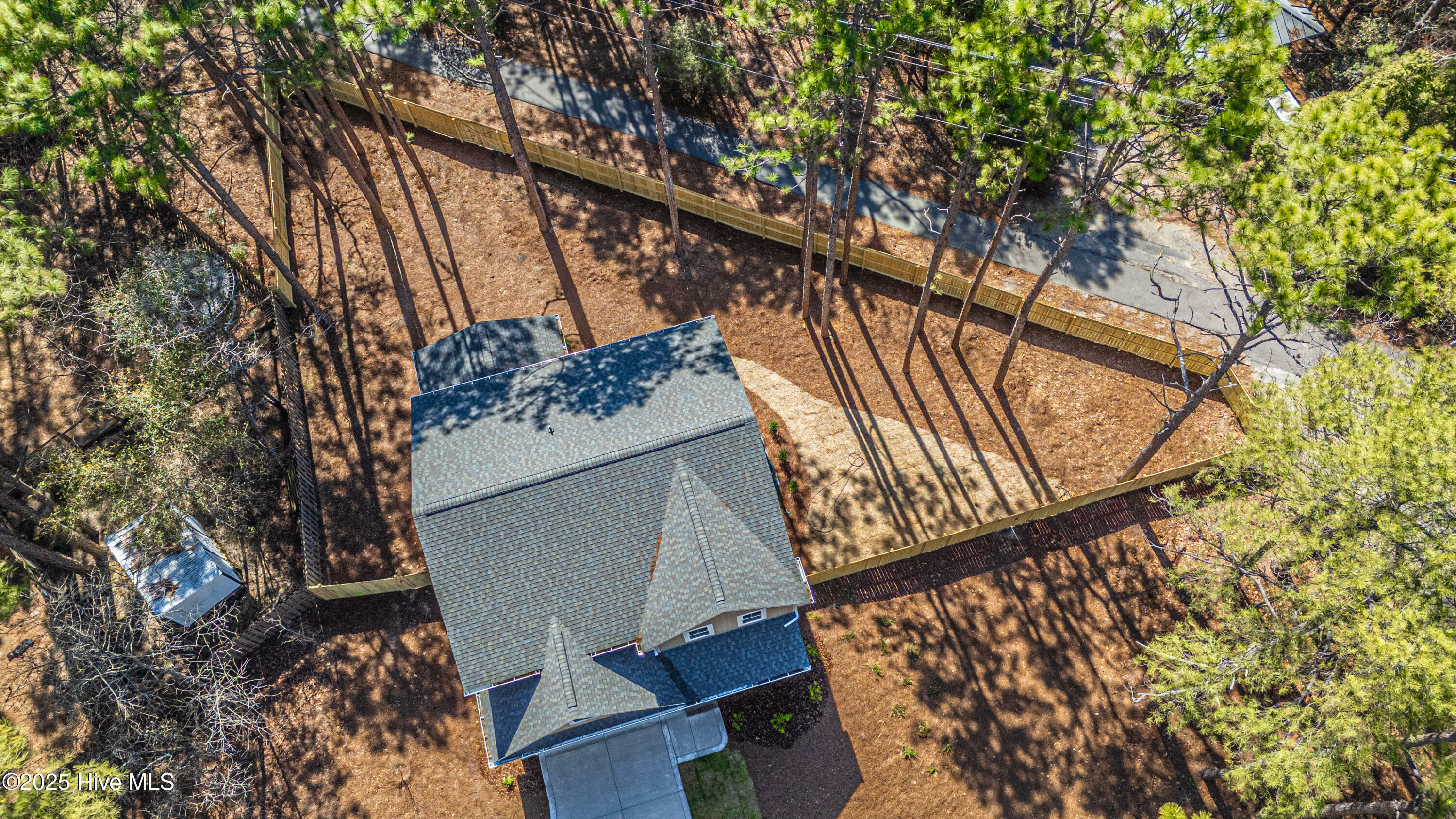 Property Photo: 1725 Longleaf Drive E NC 28374