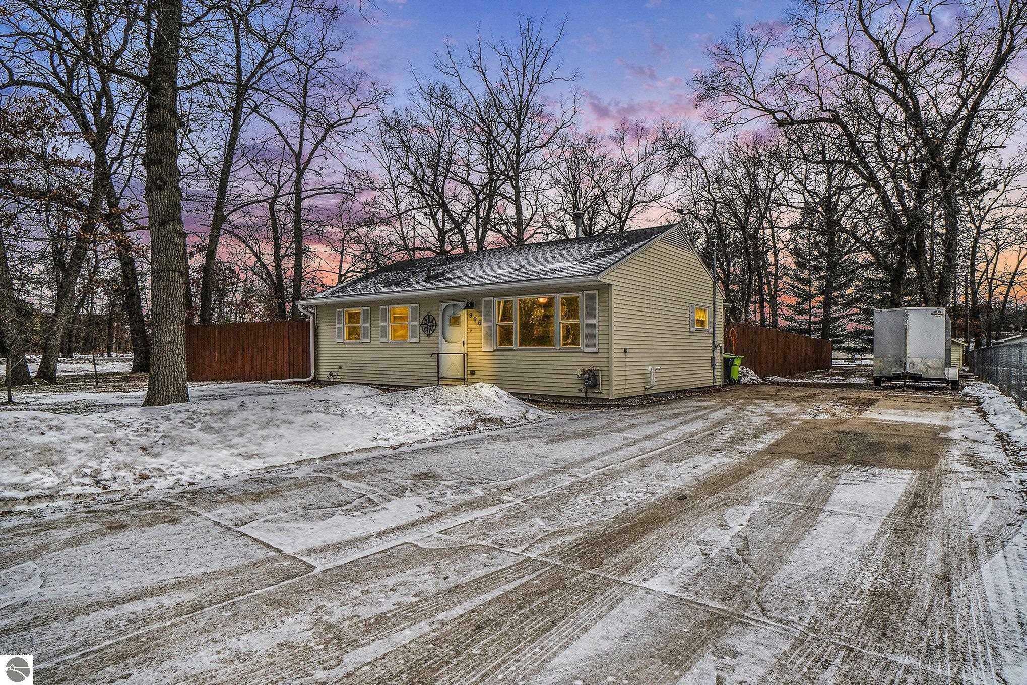 966 Avenue D  Traverse City MI 49686 photo