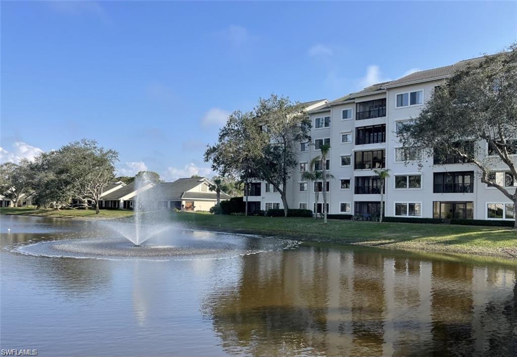 Property Photo: 900 Arbor Lake Dr 202 FL 34110