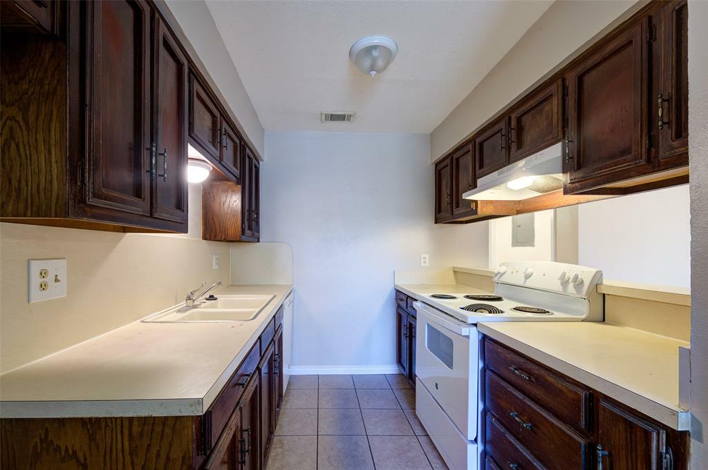 Property Photo:  3900 Camelot Street B  TX 76209 