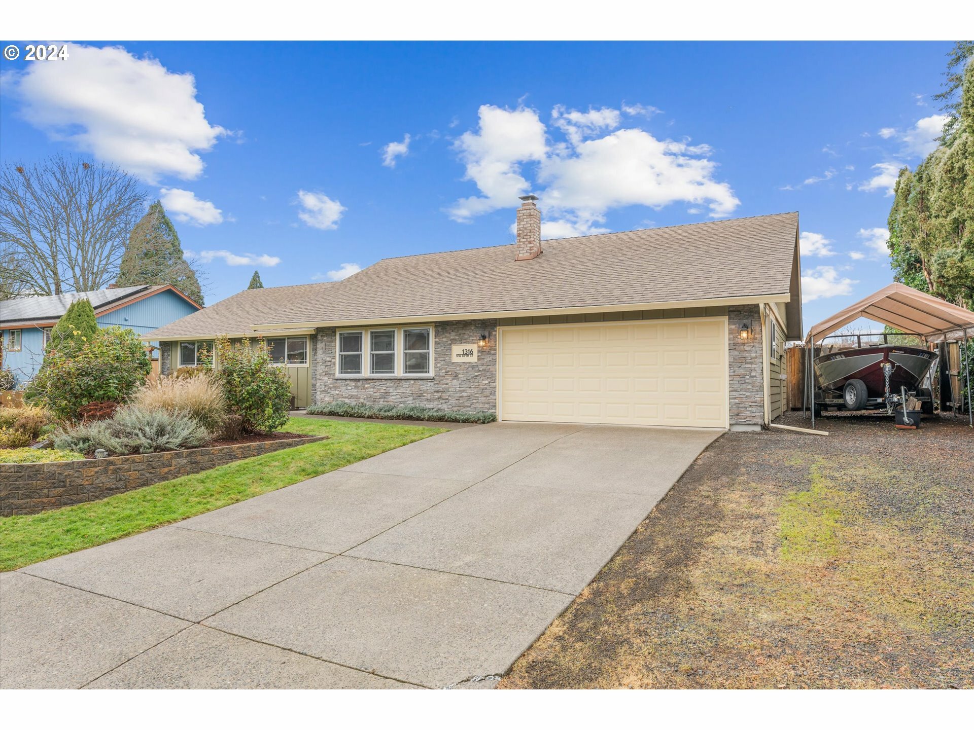 Property Photo:  1316 NW 89th St  WA 98665 