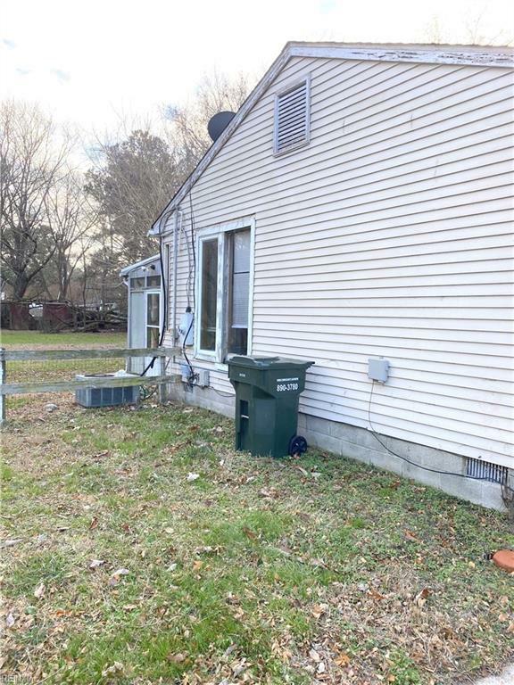 Property Photo:  3810 Seaford Road  VA 23696 