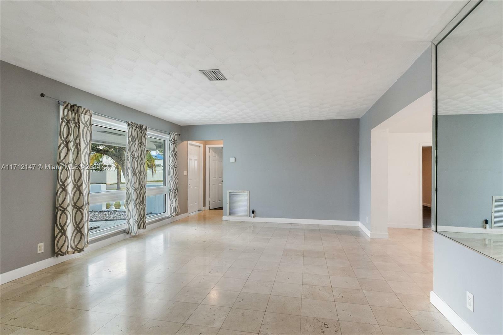 Property Photo:  2120 N 48th Ave  FL 33021 