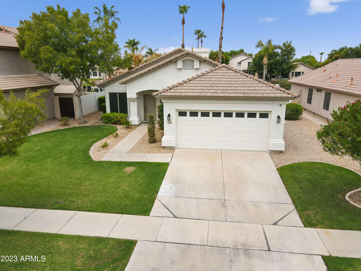 Property Photo: 1892 W Havasu Way AZ 85248