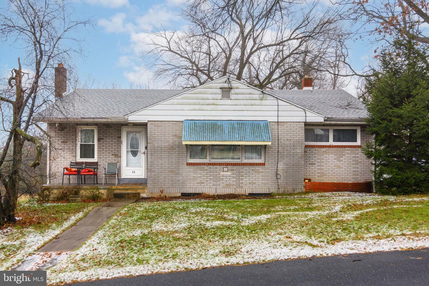 Property Photo:  11 Helen Street  PA 17025 