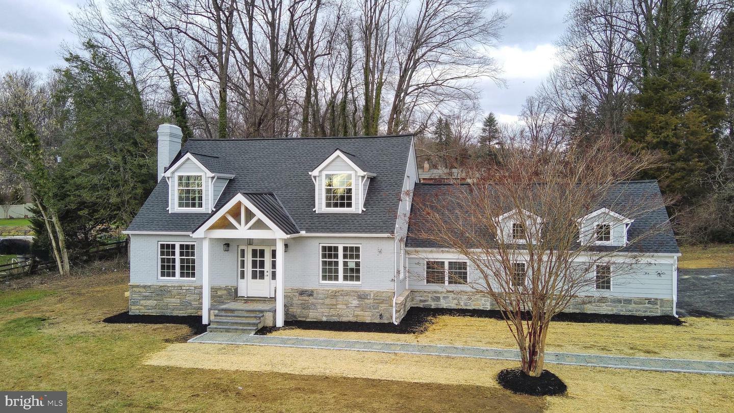 Property Photo: 4909 Threadneedle Road DE 19807