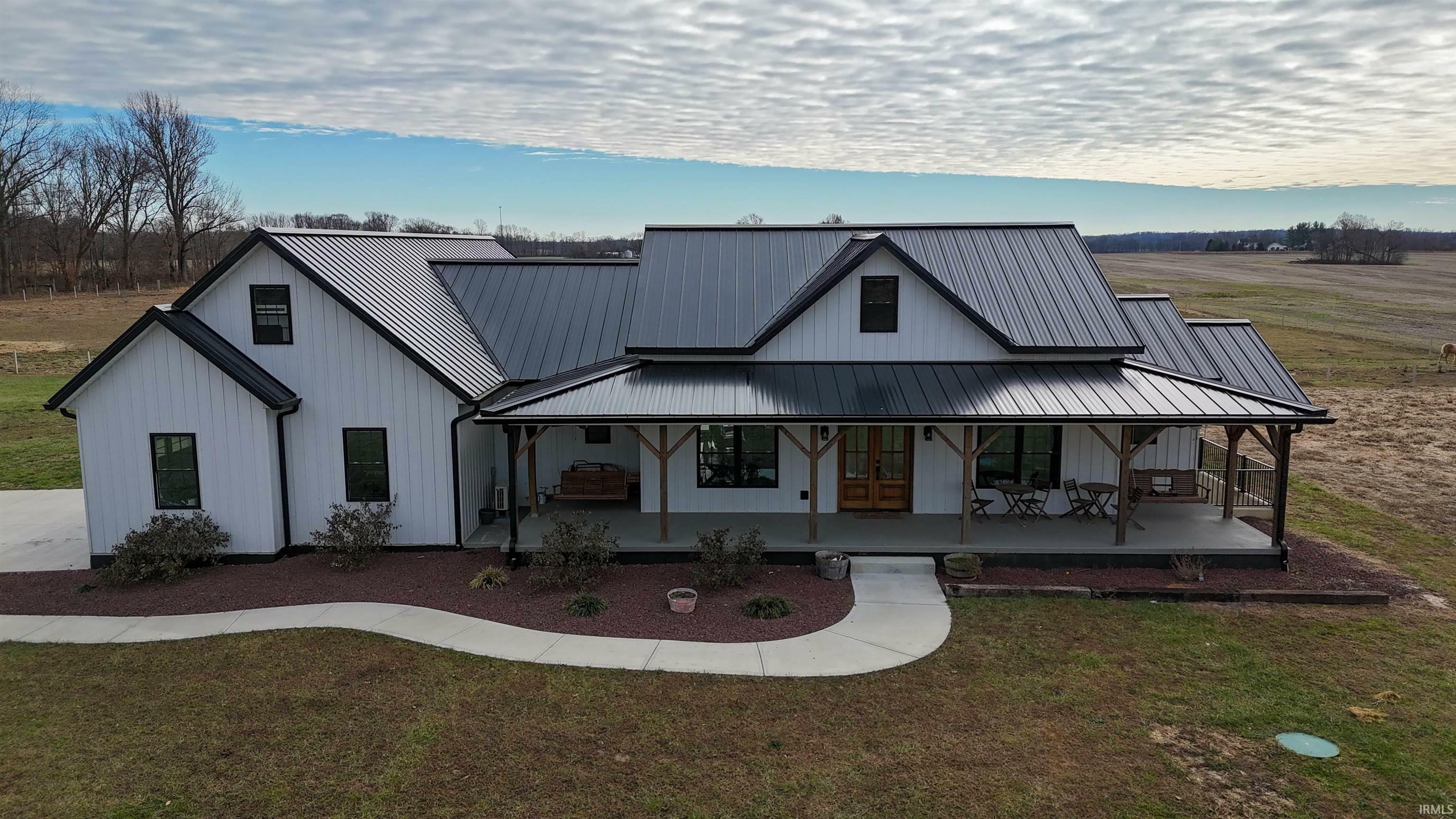 Property Photo: 5121 W County Road 550 N IN 47567
