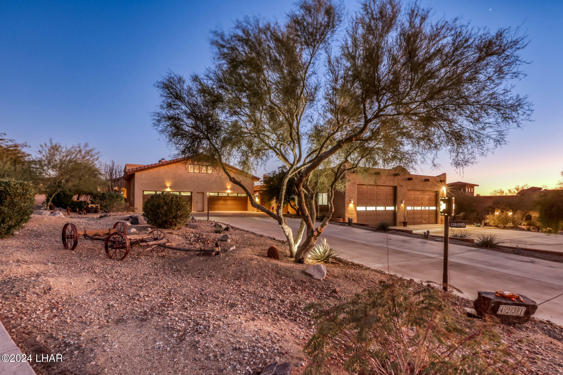 Property Photo: 4231 Colt Dr AZ 86404